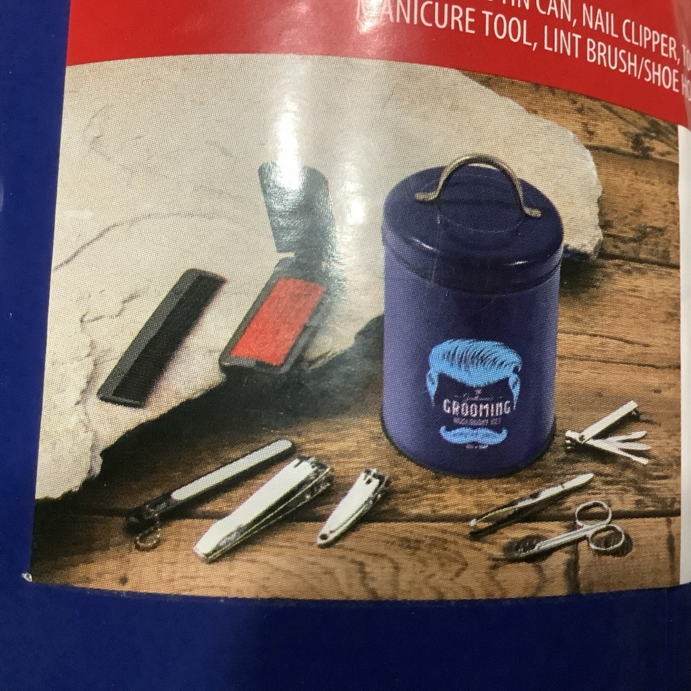 The Gentlemen Grooming Set Accessories Kit All in Tin Can color Blue 9 Pieces